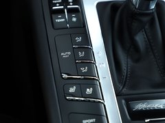 Macan 2020款 Macan Turbo 2.9T