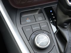 RAV4荣放 2020款 双擎  2.5L CVT两驱精英版