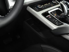 博越 2018款 1.8TD DCT两驱智联型4G互联版