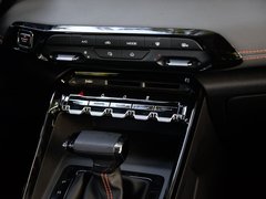 新宝骏RS-3 2020款 1.5L CVT  24小时在线豪华型