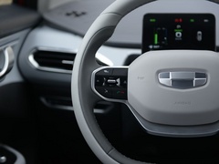 吉利几何C 2020款 甄选续航版 550KM C++