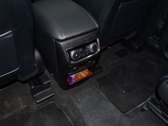 探险者 2020款 EcoBoost 285 四驱铂金版 6座