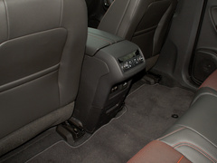 雪佛兰开拓者 2020款 RS 650T Twin-Clutch四驱7座擎版