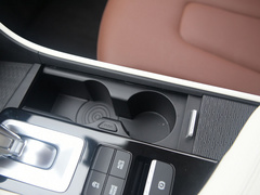 名图 2021款 1.8L CVT尊贵版LUX