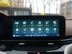 名图 2021款 1.8L CVT尊贵版LUX