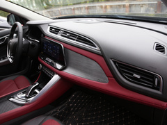 东风风神AX7 2021款 PRO 1.6T 自动荣耀版