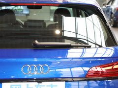 奥迪Q5L 2021款 45TFSI 甄选动感型