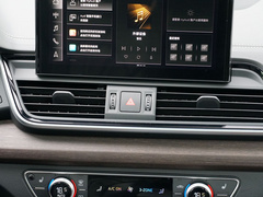 奥迪Q5L 2021款 45TFSI 甄选动感型