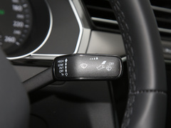 迈腾 2023款 200万辆纪念版 330TSI DSG领先型