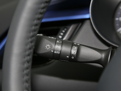 丰田C-HR 2021款 2.0L 豪华版