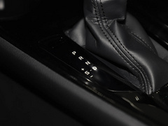 丰田C-HR 2021款 双擎 2.0L E-CVT豪华版