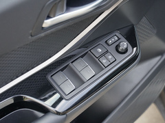丰田C-HR 2021款 双擎 2.0L E-CVT尊贵版