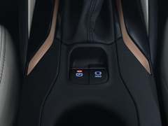 凌尚 2021款 2.0L 尊贵版