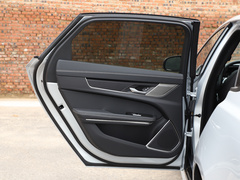 捷豹XFL 2021款 XFL 2.0T P250 四驱曜黑运动版