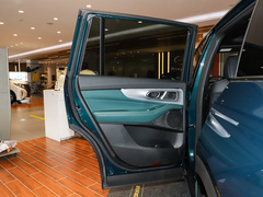 传祺GS8 2022款 领航系列 2.0TGDI 两驱豪华智联版6座 