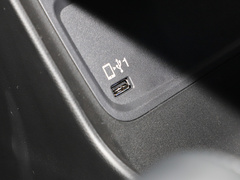 传祺GS8 2022款 领航系列 2.0TGDI 两驱豪华智联版6座 