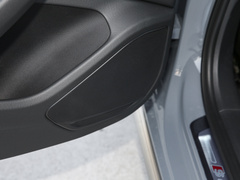 奥迪A4L 2022款 40 TFSI quattro RS套件燃速型