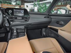 雷克萨斯ES 2021款 300h 卓越版