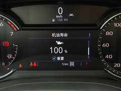 凯迪拉克XT6 2025款 2.0T 六座四驱豪华行政经典版
