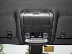 凯迪拉克XT6 2025款 2.0T 六座四驱豪华行政经典版