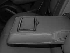 奥迪Q2L 2022款 35 TFSI 进取致雅型