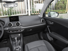 奥迪Q2L 2022款 35 TFSI 进取致雅型