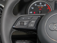 奥迪Q2L 2022款 35 TFSI 进取致雅型