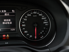 奥迪Q2L 2022款 35 TFSI 进取致雅型