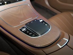 奔驰E级 2022款 E 300 L 豪华型