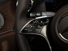 奔驰E级 2022款 E 300 L 豪华型