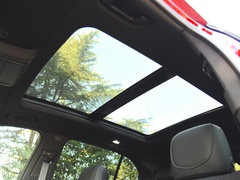 凯迪拉克XT4 2022款 28T 四驱铂金型
