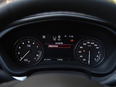 凯迪拉克XT4 2022款 28T 四驱铂金型