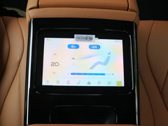 汉 2022款 EV 创世版 715KM前驱尊荣型