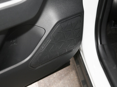 RAV4荣放 2022款 2.0L CVT两驱风尚Plus版