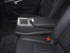 奥迪A6L 2023款 40 TFSI 豪华致雅型