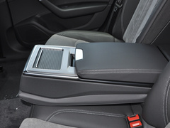奥迪A6L 2023款 40 TFSI 豪华动感型