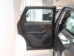 奥迪Q7 2023款 55 TFSI quattro S line运动型