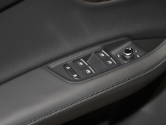 奥迪Q7 2023款 55 TFSI quattro S line运动型