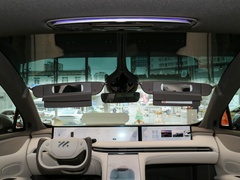 智己LS7 2023款 100kWh Lux四驱版