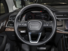 奥迪Q7 2024款 45 TFSI quattro S line黑武士型