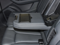 奥迪Q7 2024款 55 TFSI quattro S line运动型