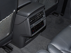 奥迪Q7 2024款 55 TFSI quattro S line运动型