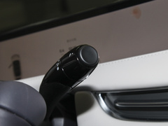 智己LS7 2023款 90kWh Elite后驱版