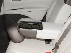 智己LS7 2023款 90kWh Elite后驱版