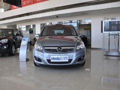 歐寶  賽飛利Zafira 1.8 AT 車頭正面視角