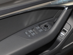 奥迪A6 旅行版 2024款 Avant 先锋派 45 TFSI 臻选动感型