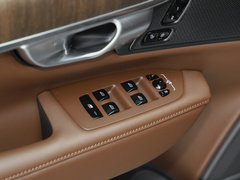 沃尔沃 V90 2024款 Cross Country B5 AWD 智远版