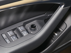奥迪A7 2025款 45 TFSI 臻选型