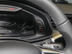 奥迪A7 2025款 45 TFSI 臻选型