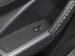 奥迪Q3 2024款 35 TFSI 进取致雅型